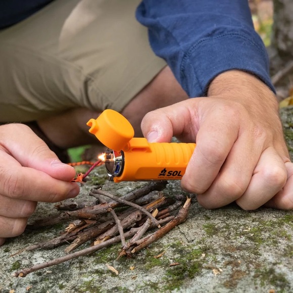 SOL Fire Lite Fuel-Free Lighter - Rechargeable - Picture 4 of 11